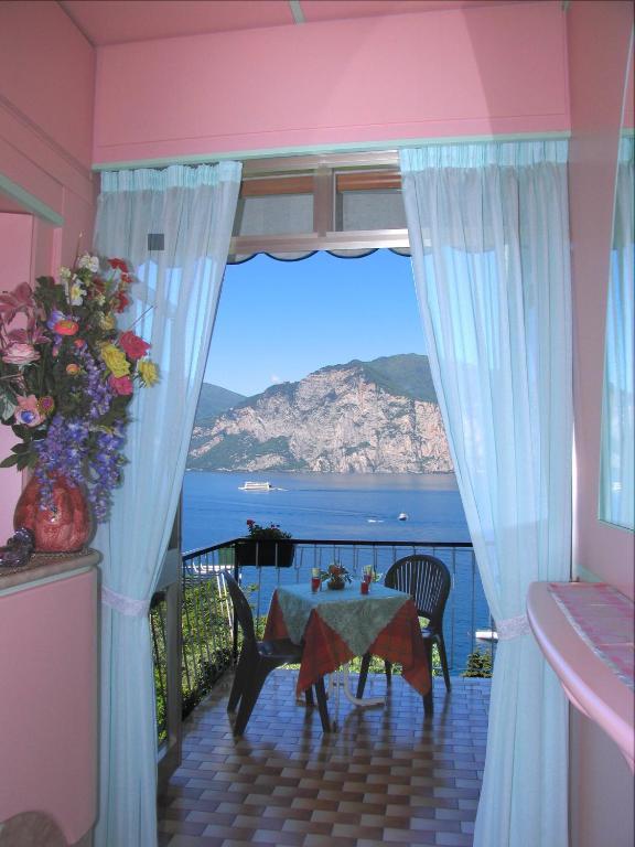 Casa Alessandra Malcesine Bagian luar foto